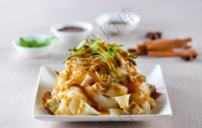 麻醬涼皮圖片